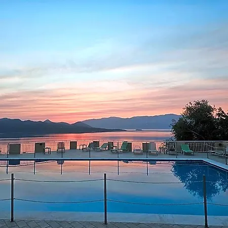 Hotel Sunrise Nikiana